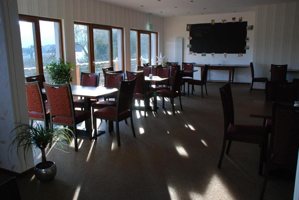 Hinter Den Spiegeln Hotell Heimbach Exteriör bild