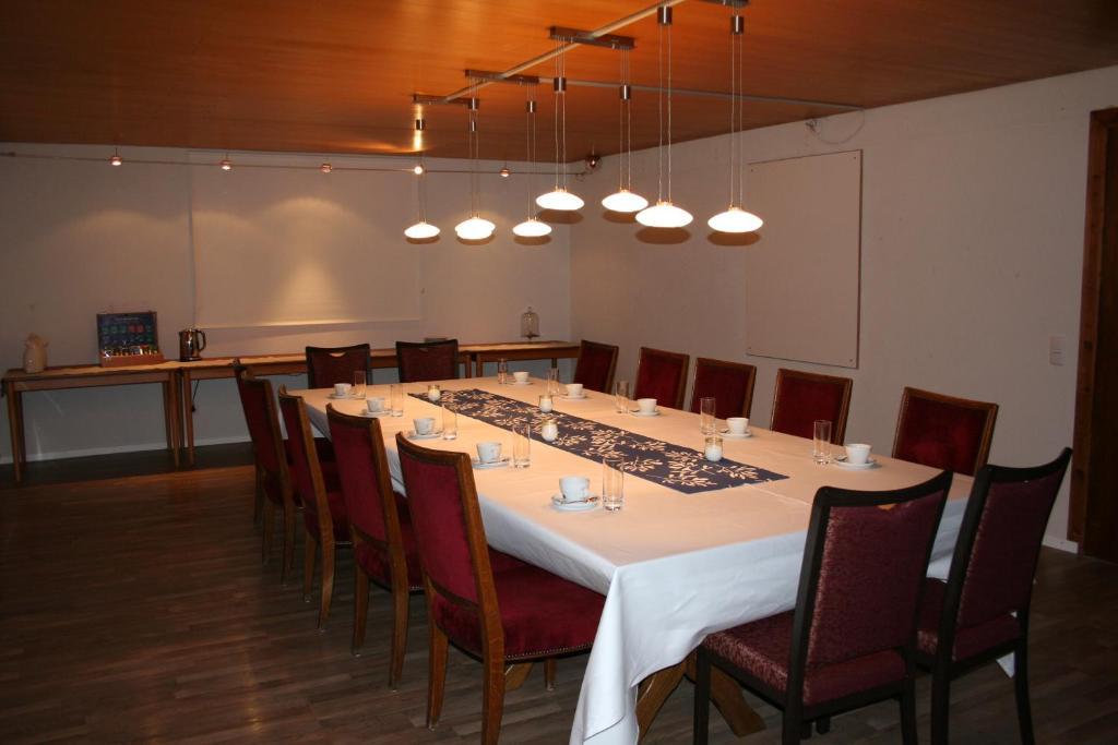 Hinter Den Spiegeln Hotell Heimbach Exteriör bild